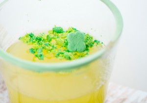 Lucky-Charms-Rainbow-Martini_3