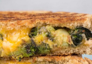 Broccoli-Grilled-Cheese-Sandwich_3